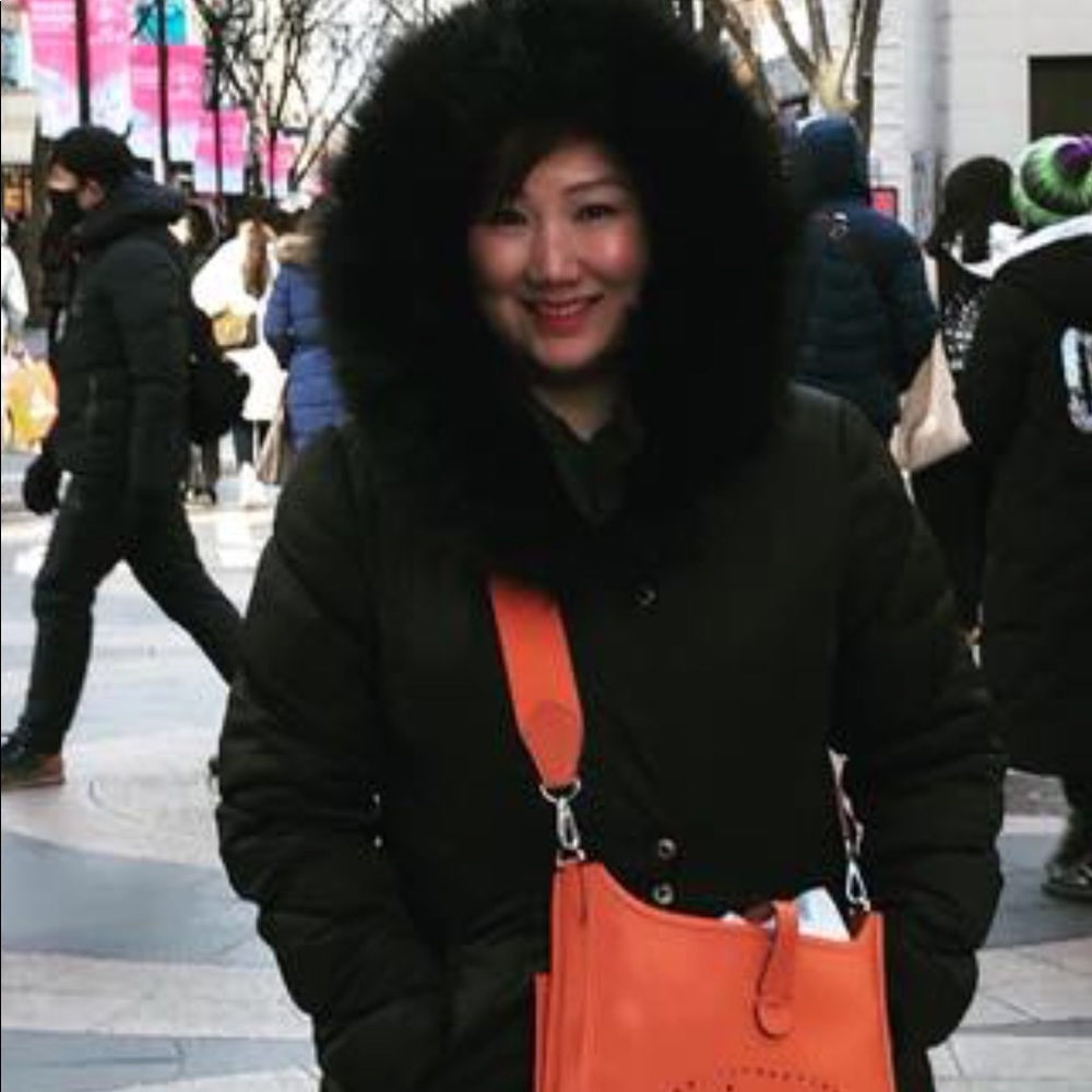 Meet your Posher, Alma